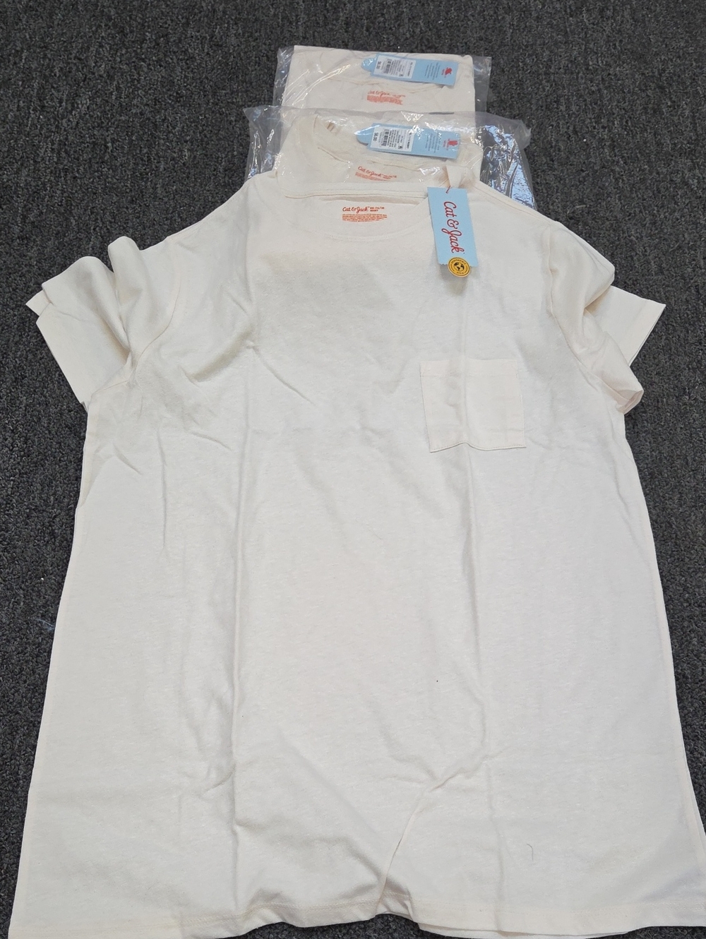 (#1C) 3 Cat and jack t shirts